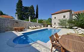 Vila Nikcevic Apartments